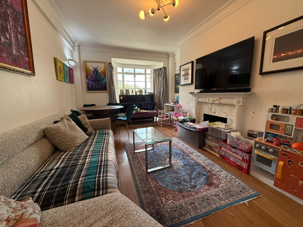 Property photo 3 of 11