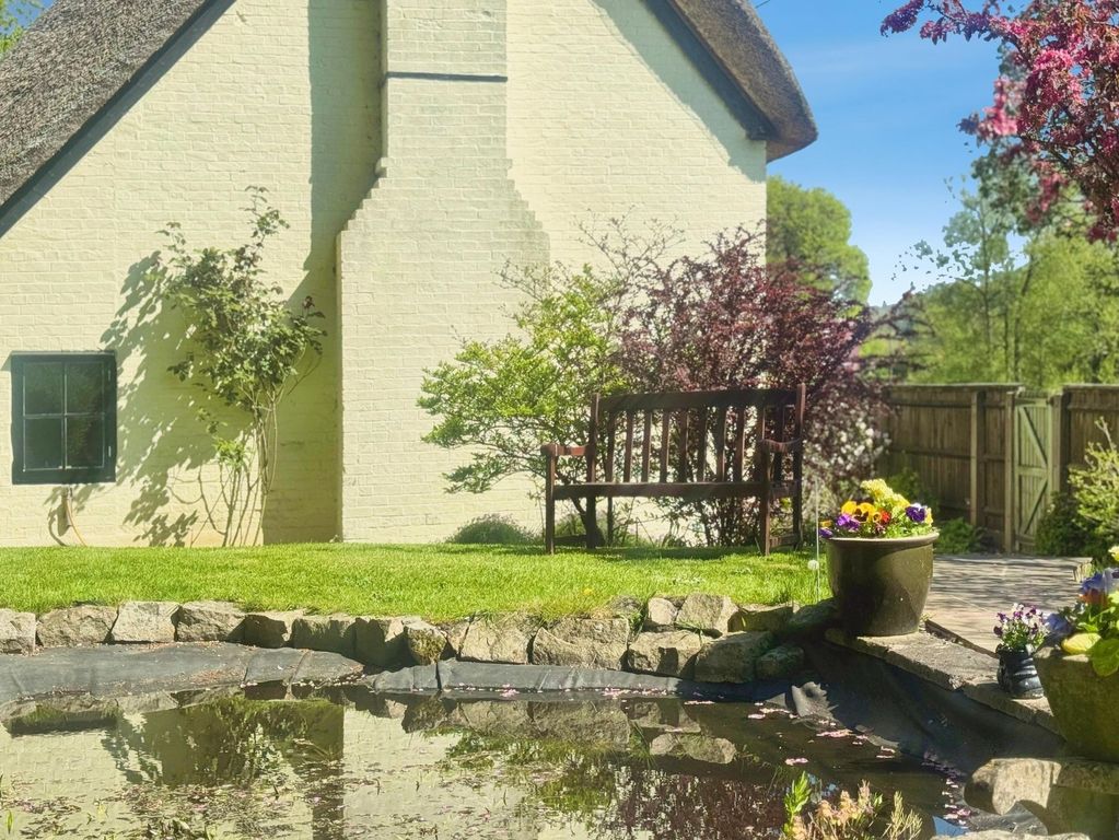 Property photo 2 of 33