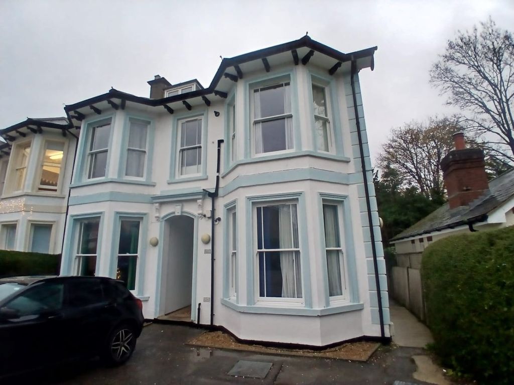 Property photo 1 of 1
