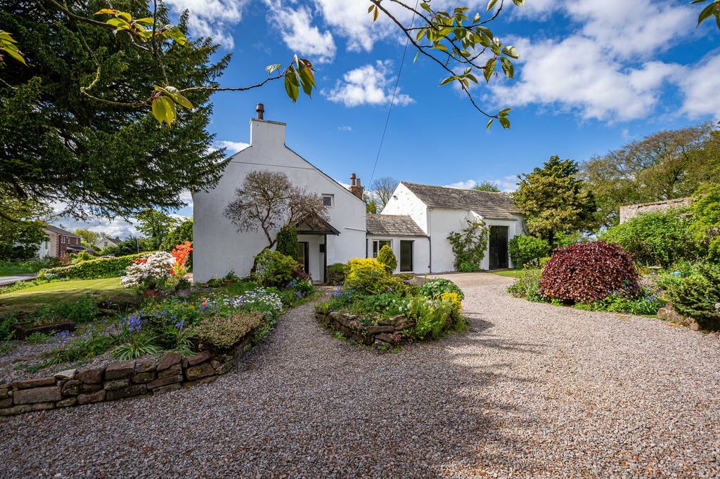 Property photo 1 of 55