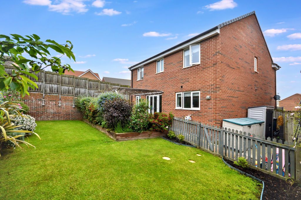 Property photo 3 of 19 Photo 9