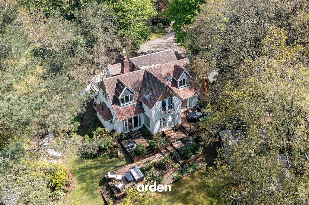 Property photo 1 of 35