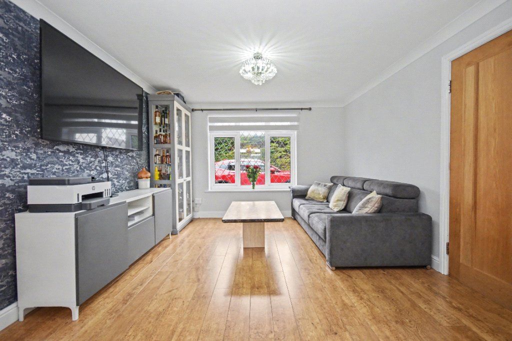 Property photo 3 of 21 Picture No. 06