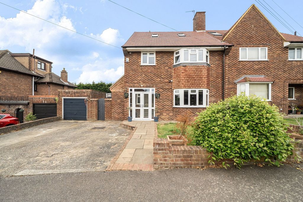 Property photo 1 of 20