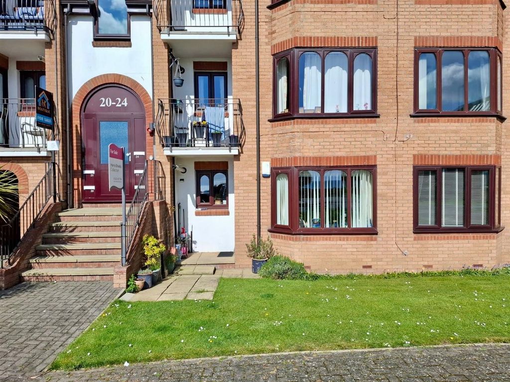 Property photo 1 of 16 Front External