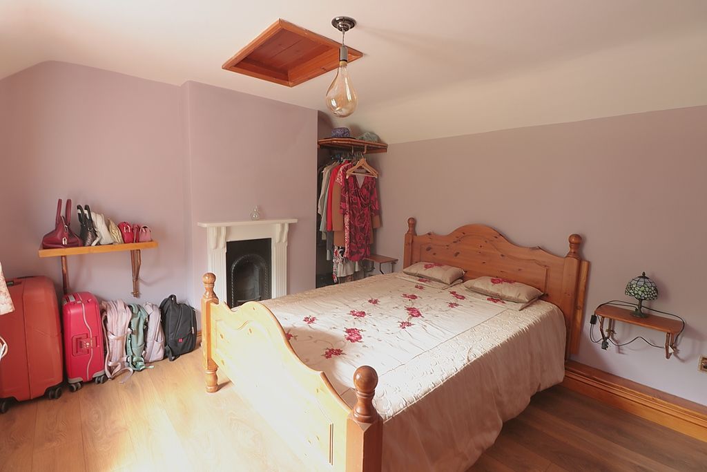 Property photo 3 of 16 0519(1)