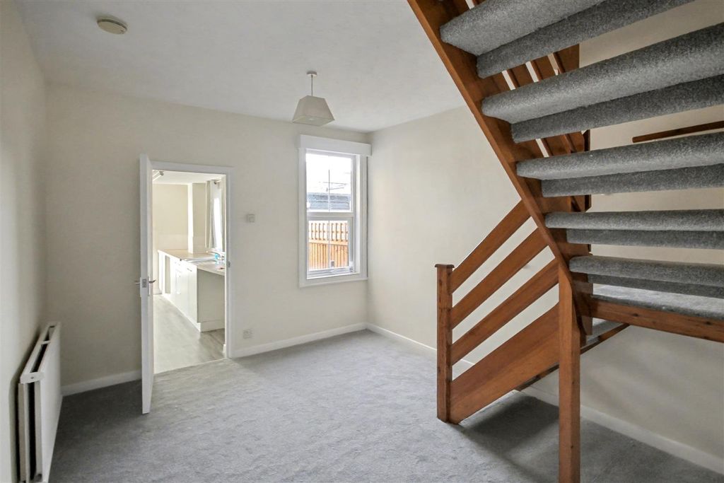 Property photo 3 of 12 Img_1687.Jpg