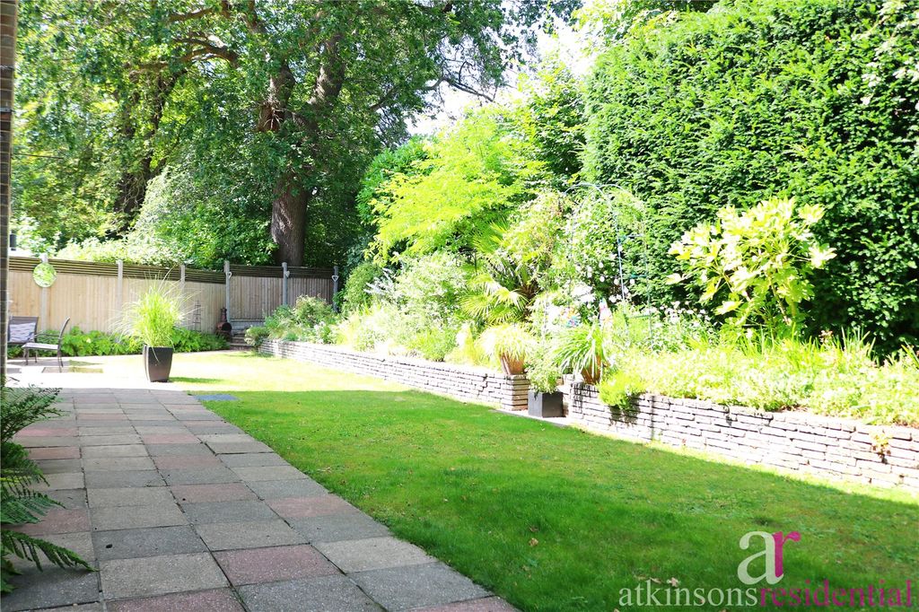 Property photo 3 of 25 Picture No. 10
