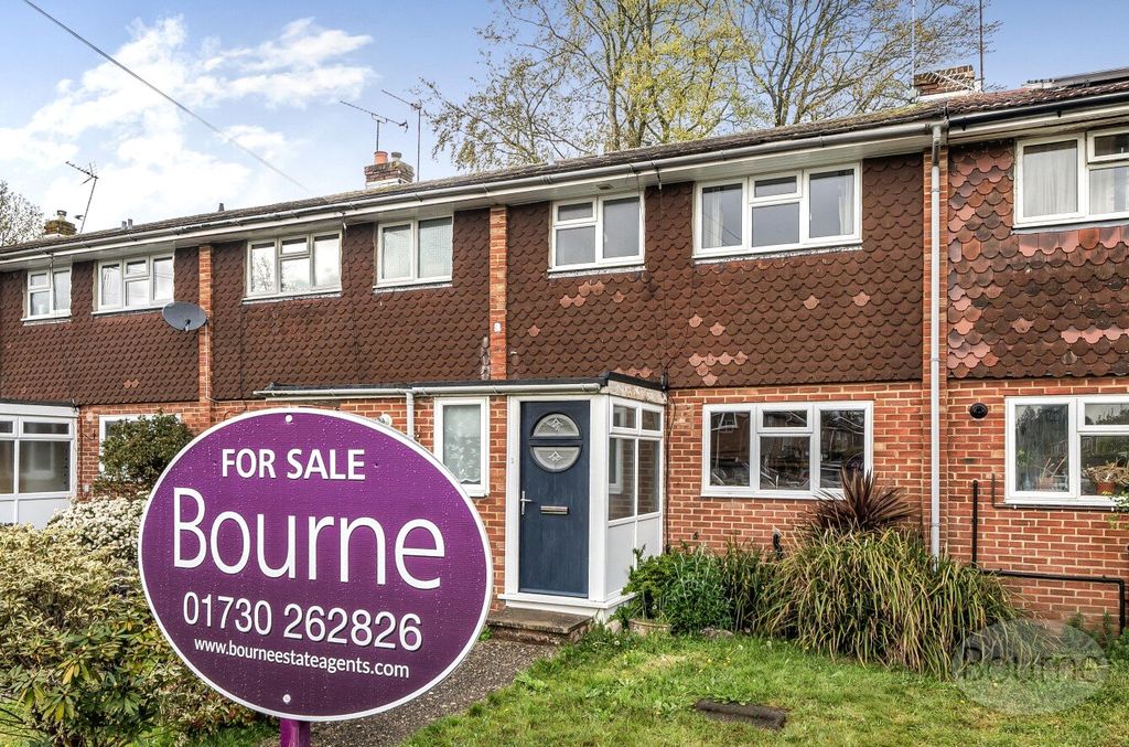Additional image 16 of 3 bed terraced house for saleTorberry Drive, Petersfield, Hampshire GU31