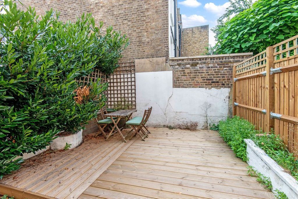 Property photo 3 of 7