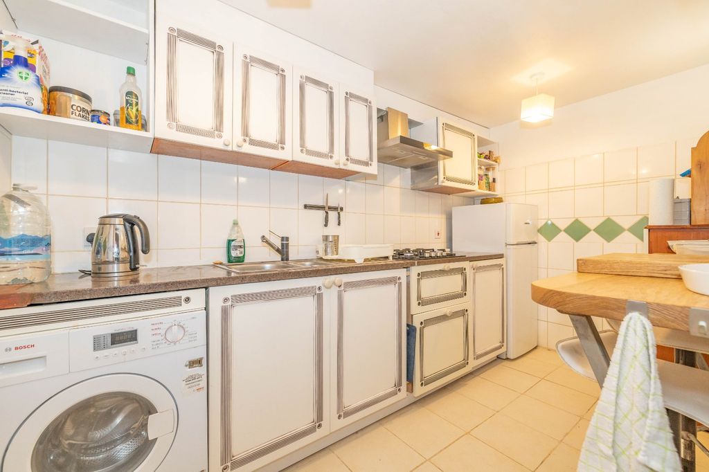 Property photo 3 of 7 Picture 3