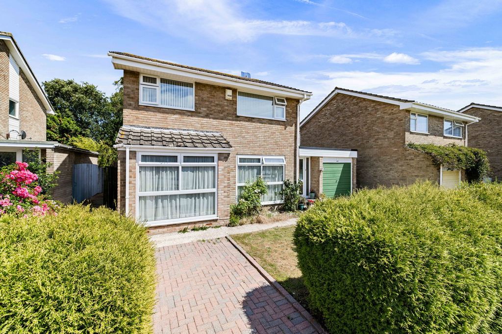 Property photo 1 of 18