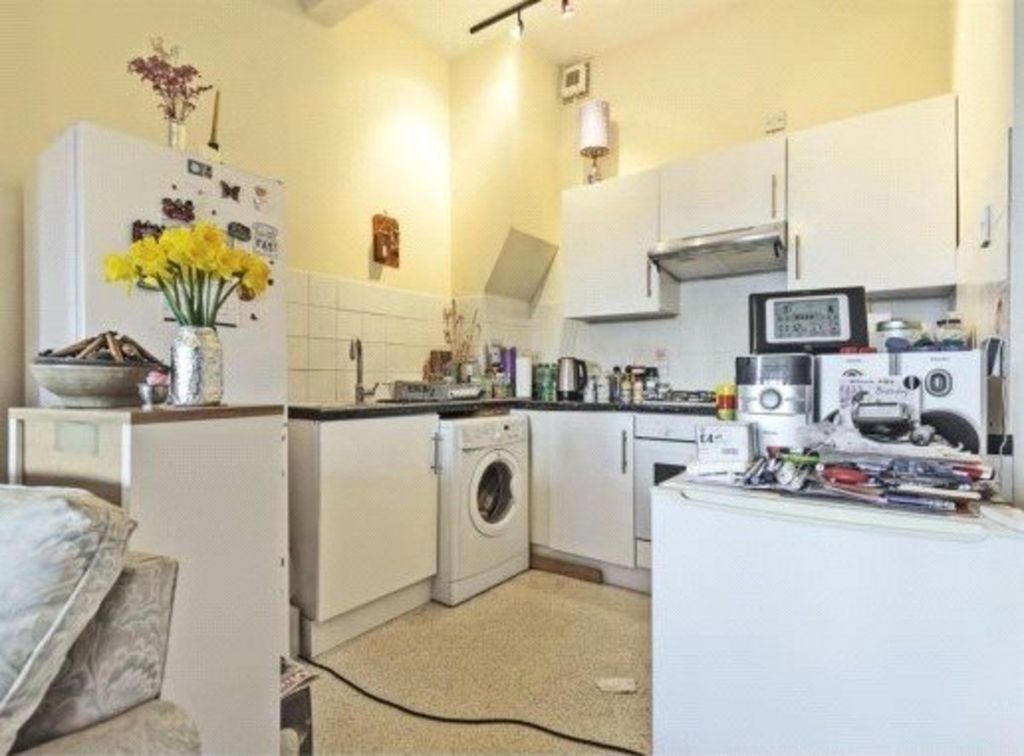 Property photo 3 of 6