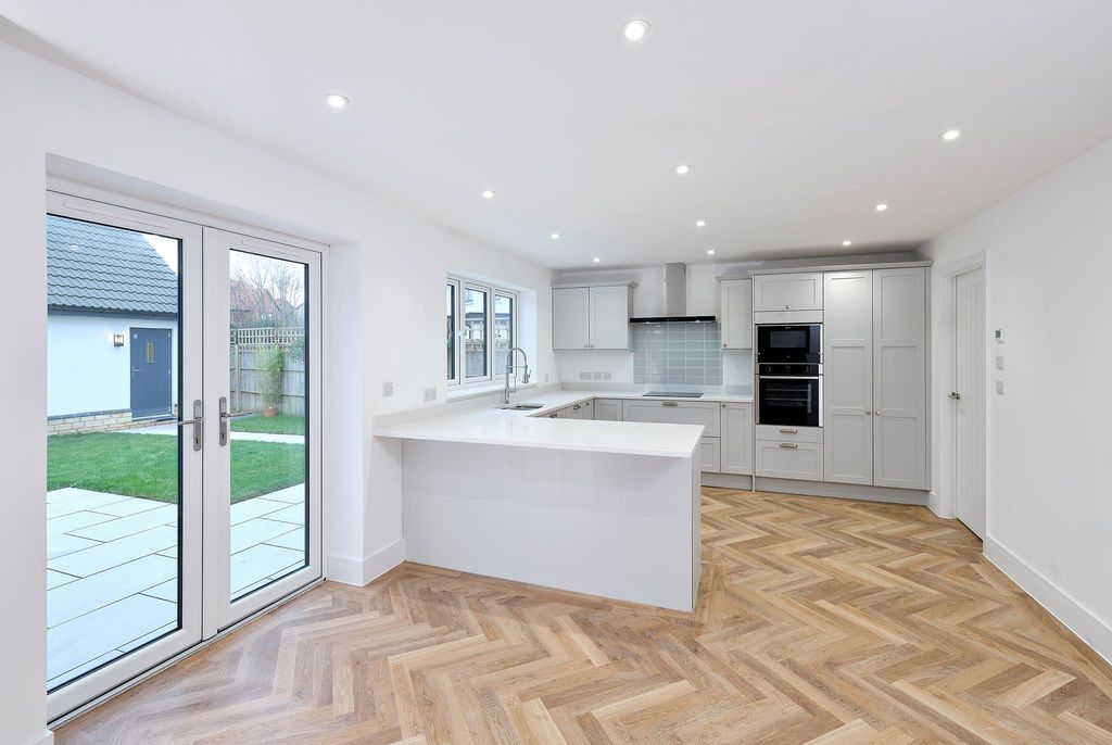 Property photo 1 of 20 Image