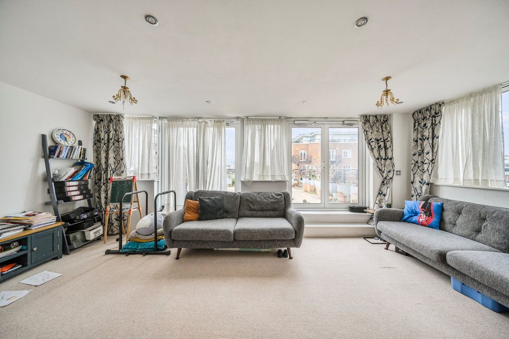 Property photo 3 of 16 Picture No. 16