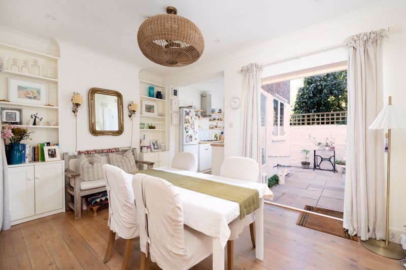 Property photo 1 of 10 Photo 2