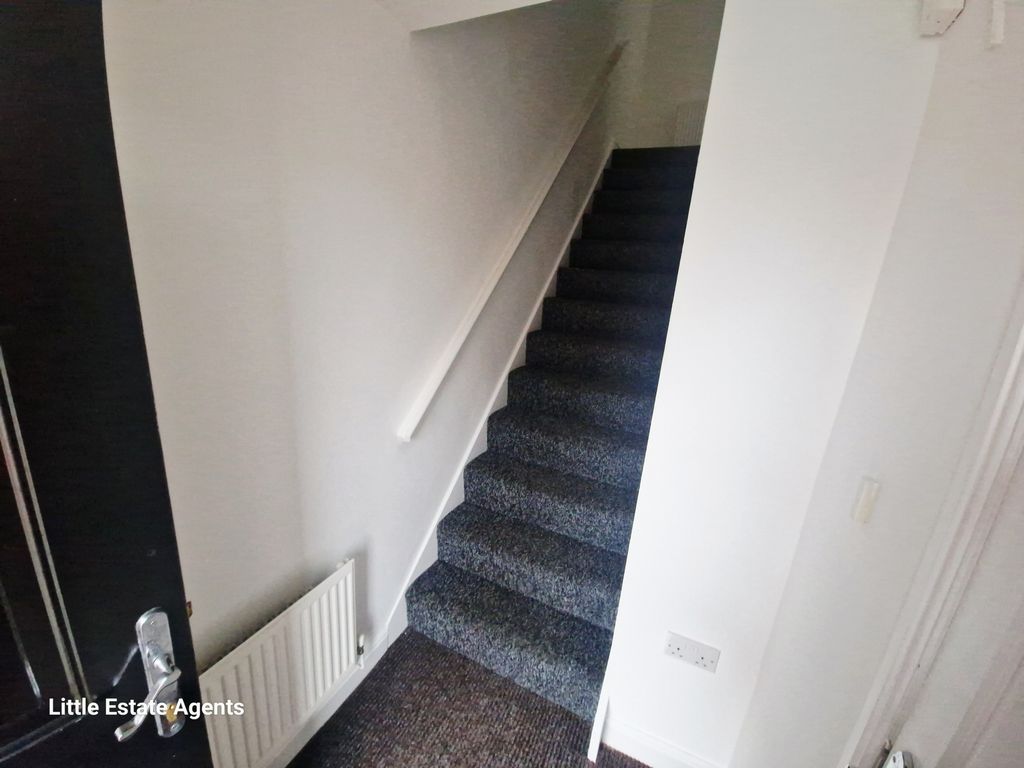 Property photo 3 of 12 Photo 3