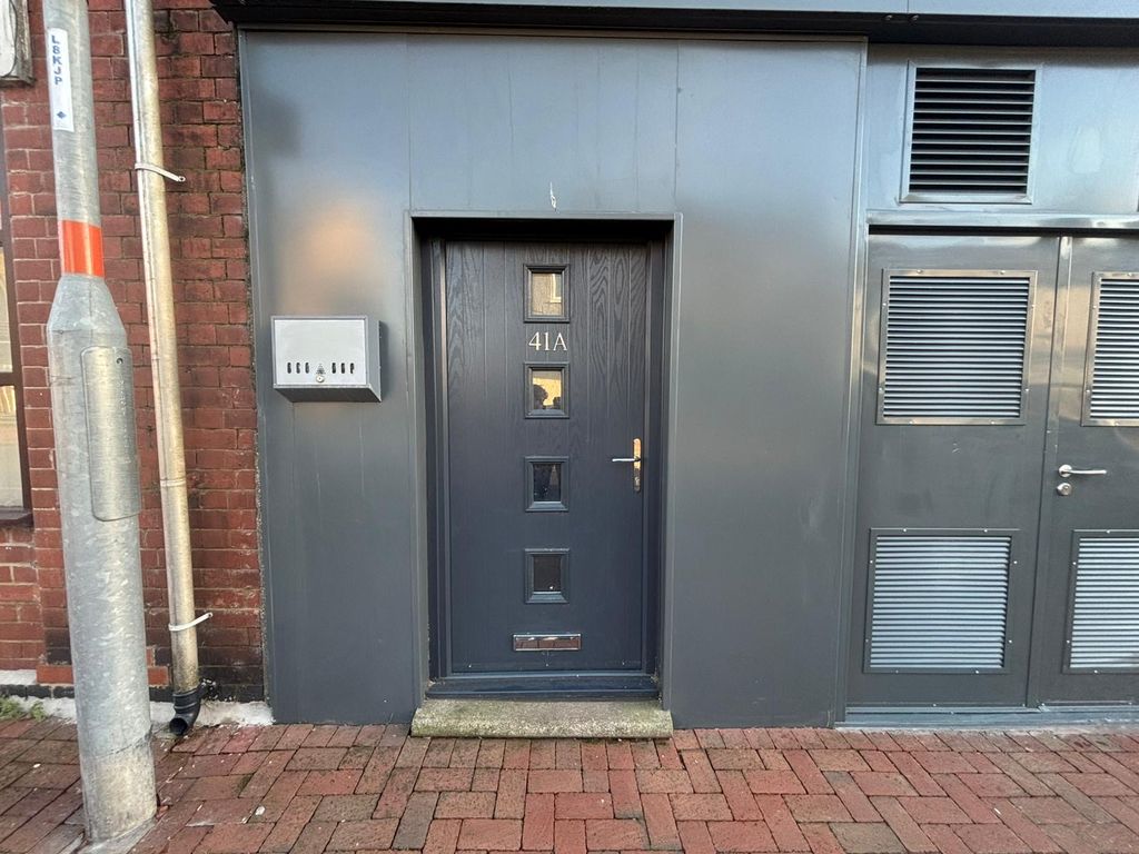 Property photo 1 of 3 Front