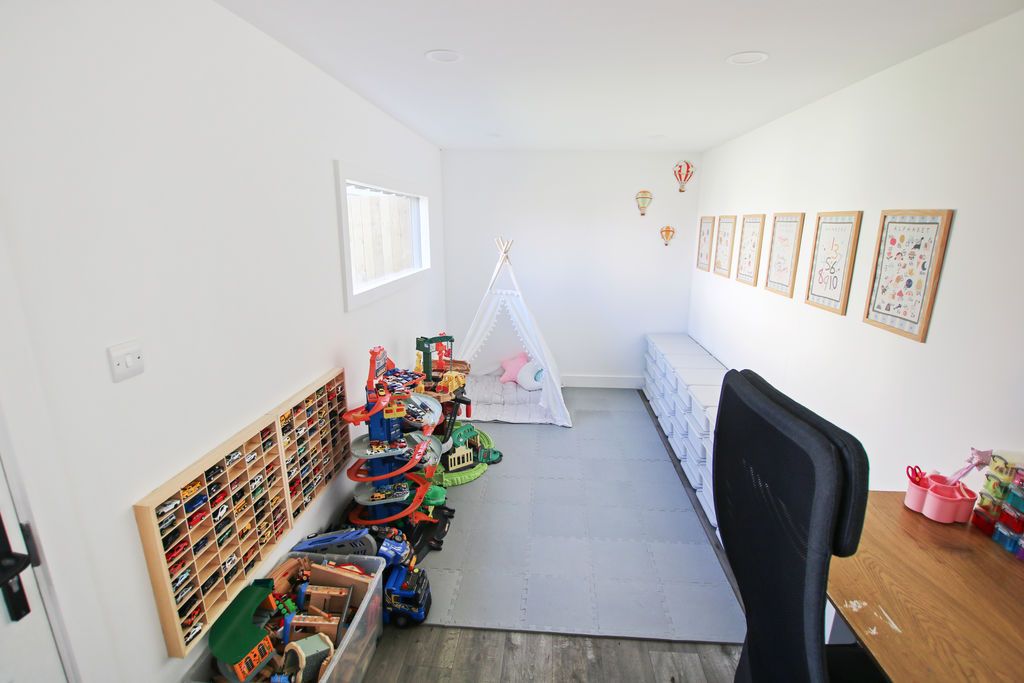 Property photo 2 of 28 Photo 22