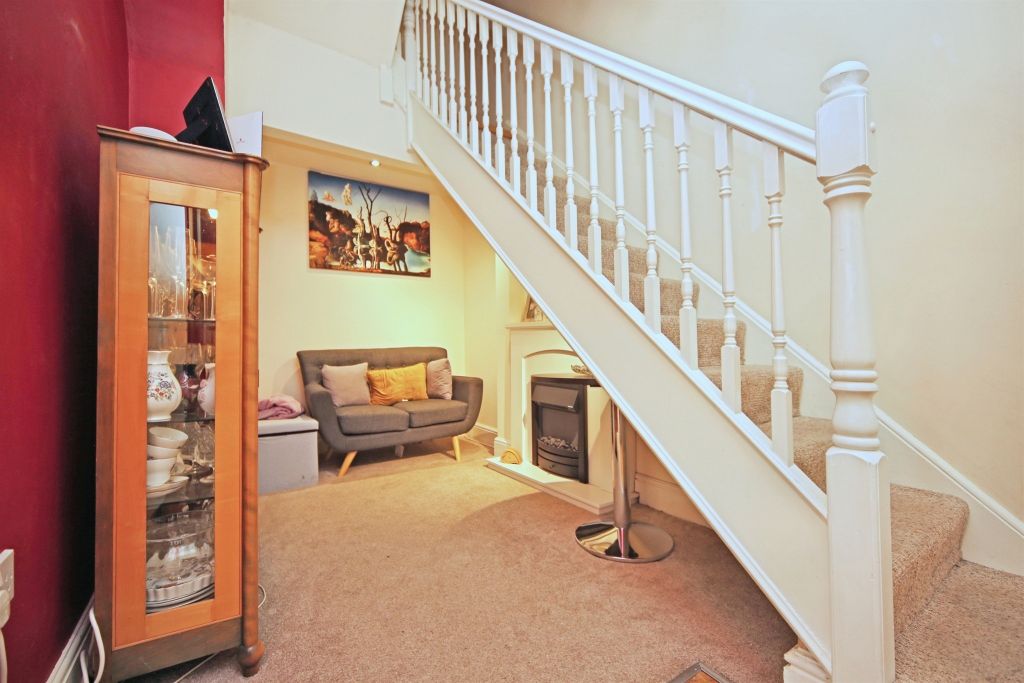 Property photo 3 of 21