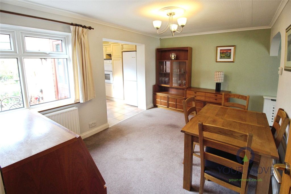 Property photo 3 of 14 Dining Area