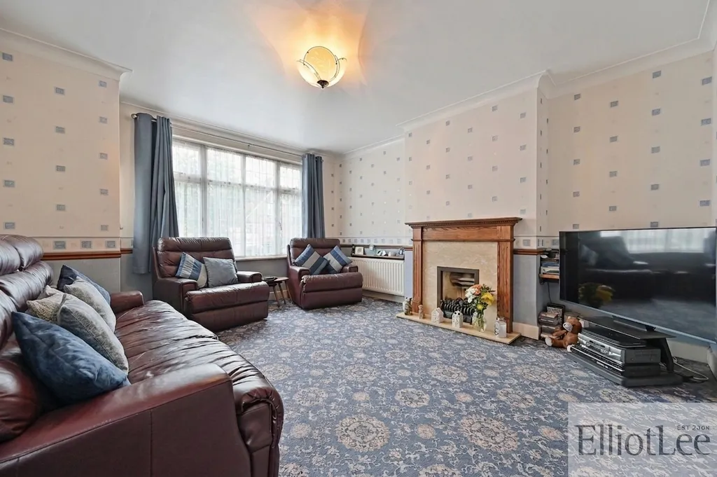 The Ridgeway, North Harrow HA2 - View 6