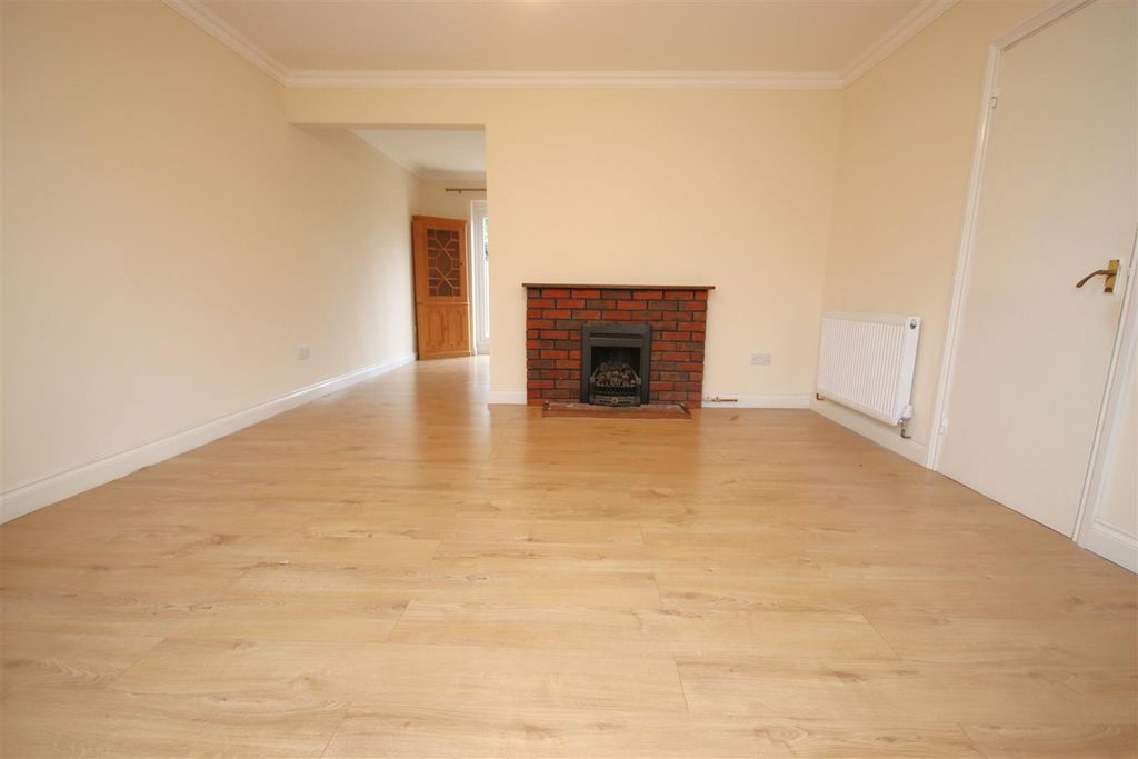 Property photo 2 of 17 Img_9771.Jpg