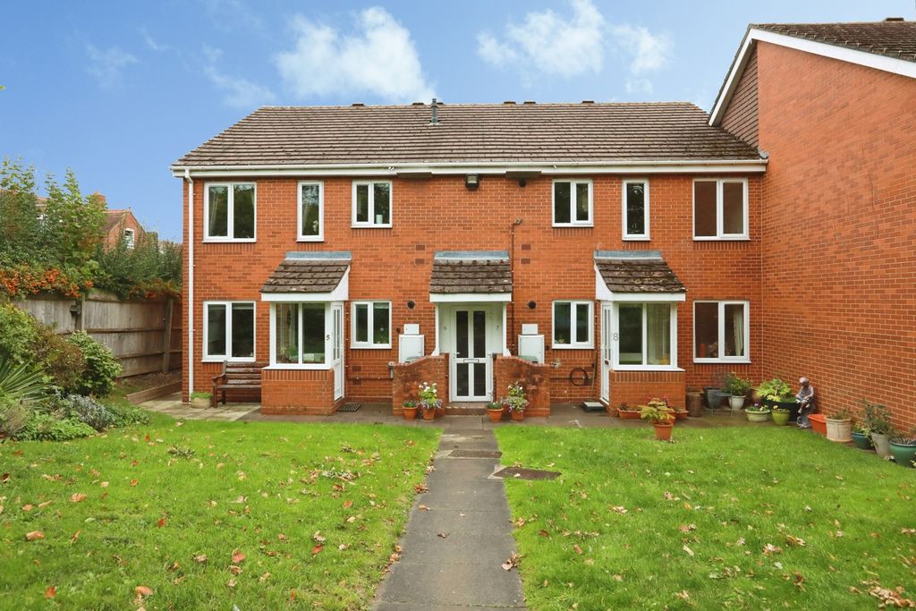 Property photo 1 of 8 Front