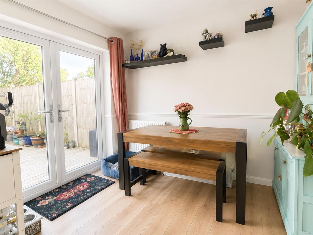 Property photo 3 of 11 d1Afbd6E-65A7-4Afc-A1F7-297ba3Bbcd2B.Png