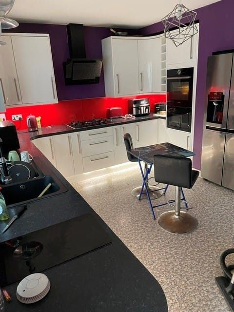 Property photo 3 of 22