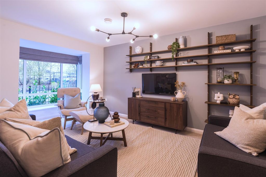 Property photo 3 of 13