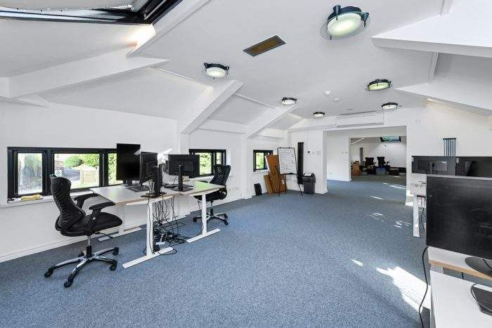 Property photo 3 of 10