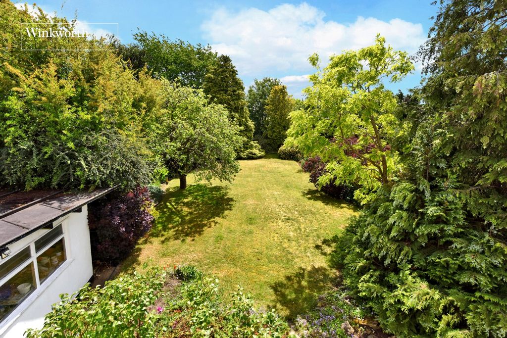 Property photo 3 of 15 Picture No. 36