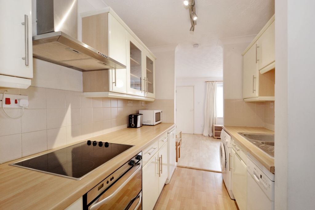 Property photo 2 of 7