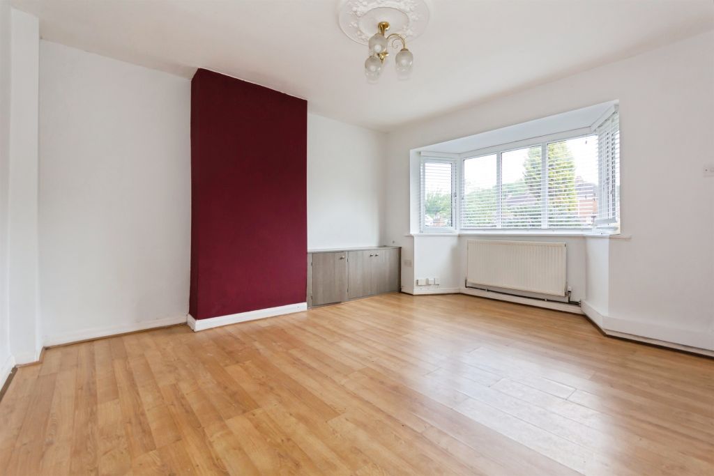 Property photo 2 of 27