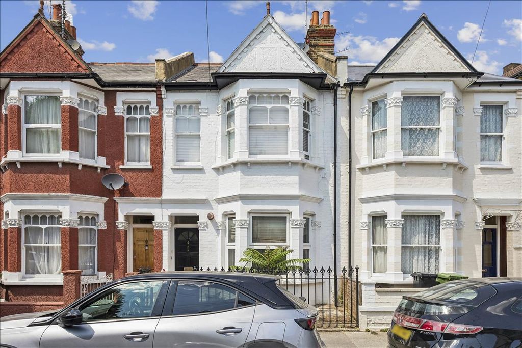 Property photo 1 of 12