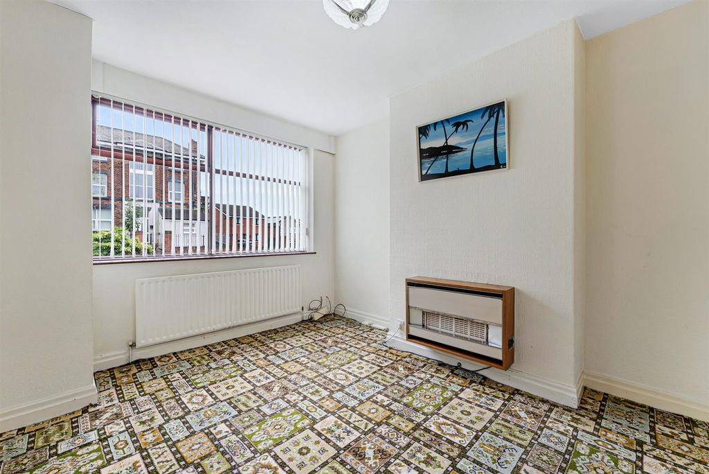 Property photo 2 of 26 54 Pottery Lane-10.Jpg