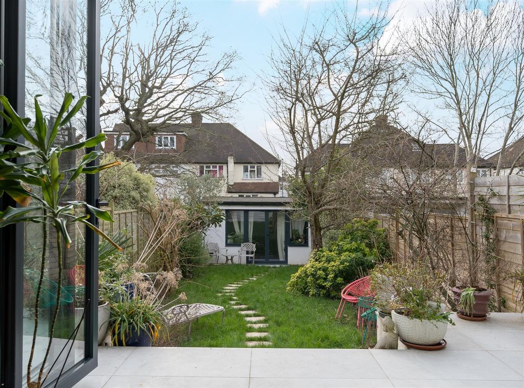 Property photo 3 of 19 19496293 (23).Jpg