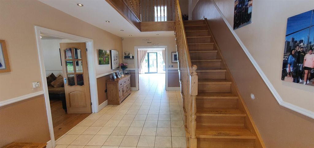 Property photo 2 of 39 Reception Hall