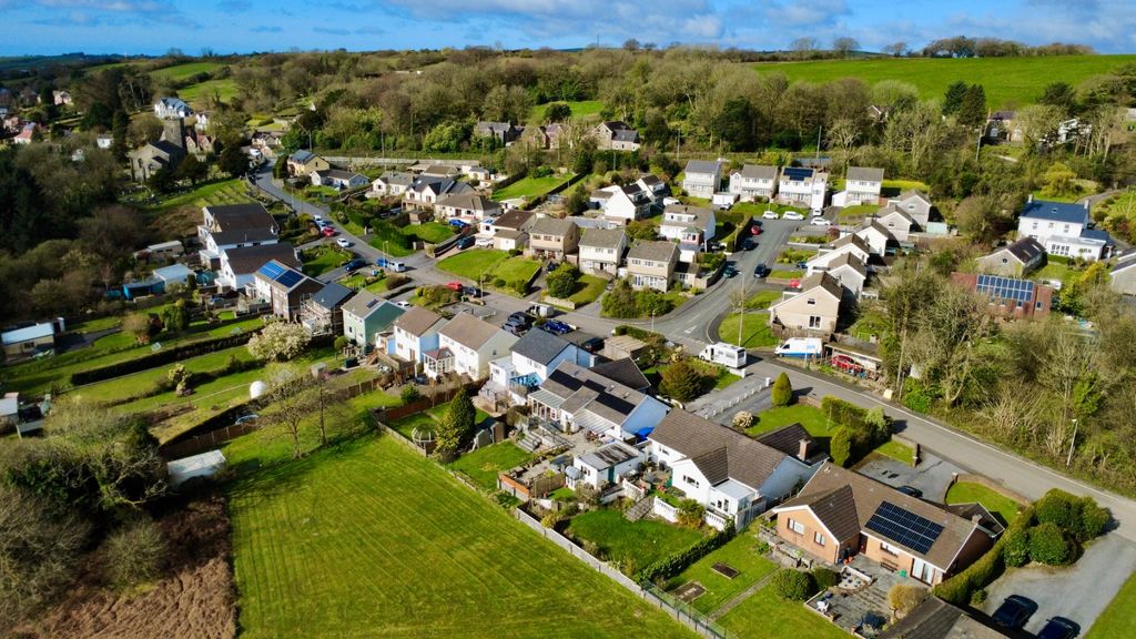 Property photo 2 of 39 5008185