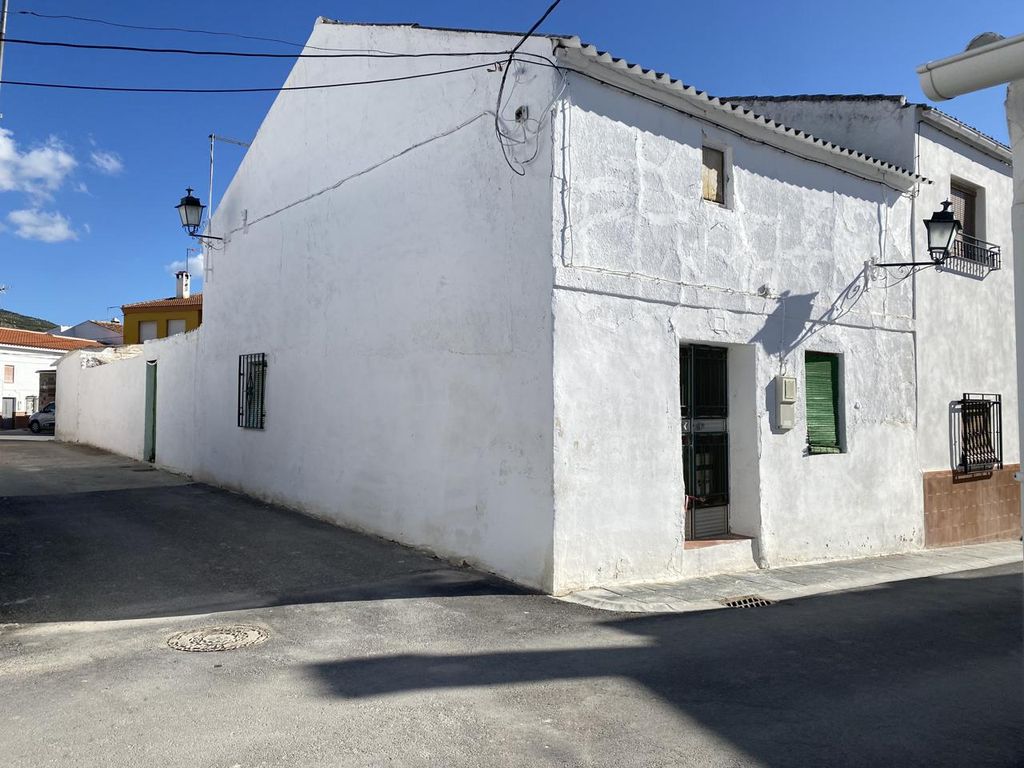 Property photo 1 of 16