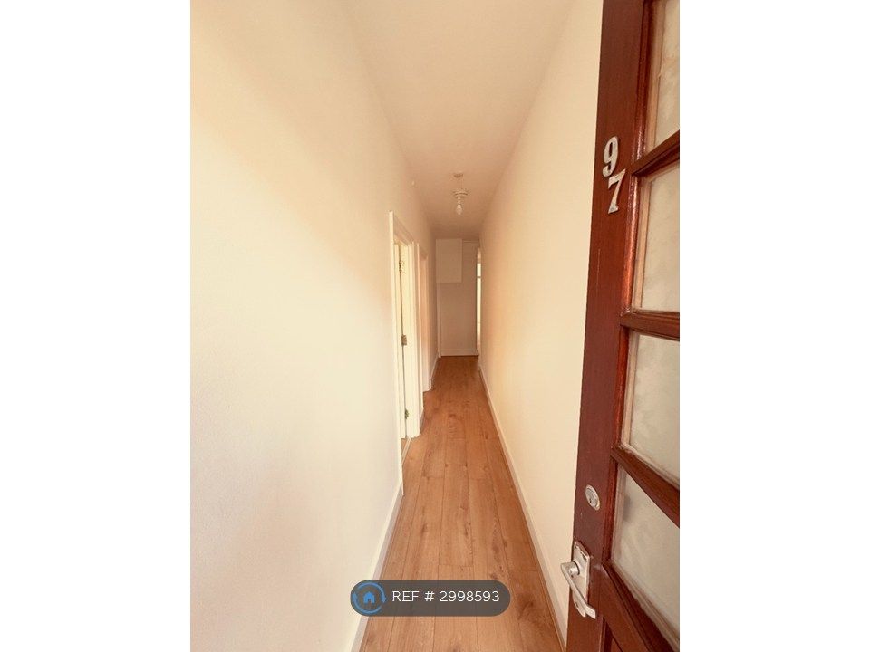 Property photo 2 of 12 Entrance