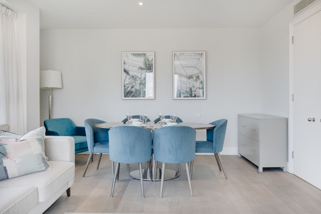 Property photo 2 of 17 Dining Area