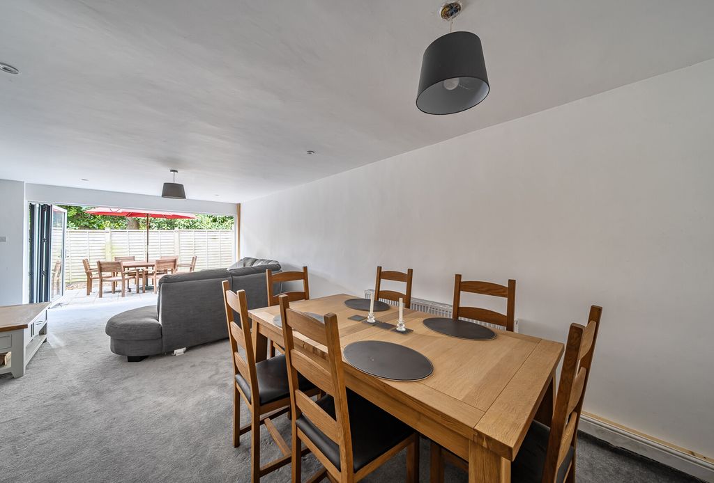Property photo 1 of 11 1343701-9-68B1d7d...
