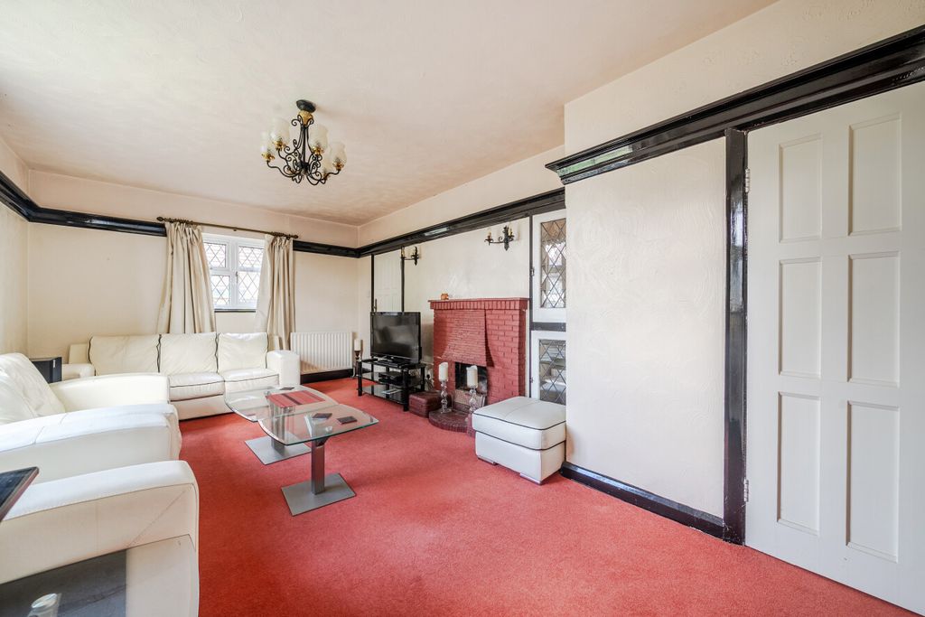 Property photo 3 of 18 1450156-13-69E9Df...