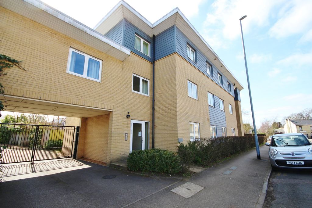 Property photo 1 of 10