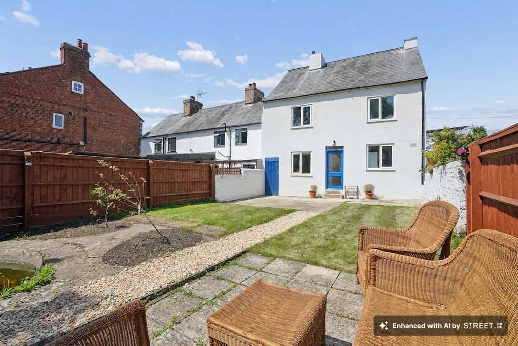 Property photo 1 of 22