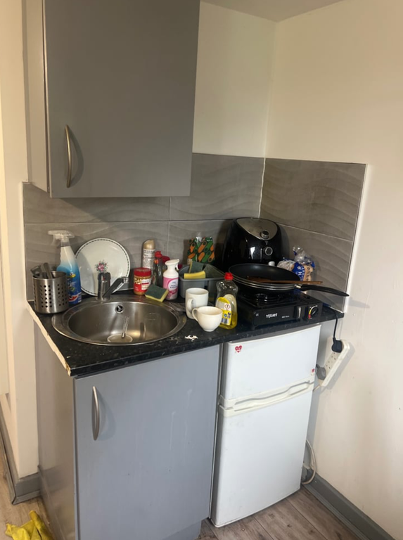 Property photo 2 of 3