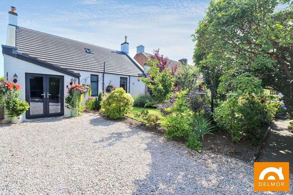 Property photo 1 of 38