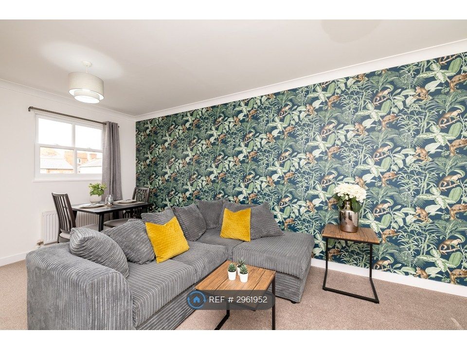 Property photo 3 of 18 Fully Furnished